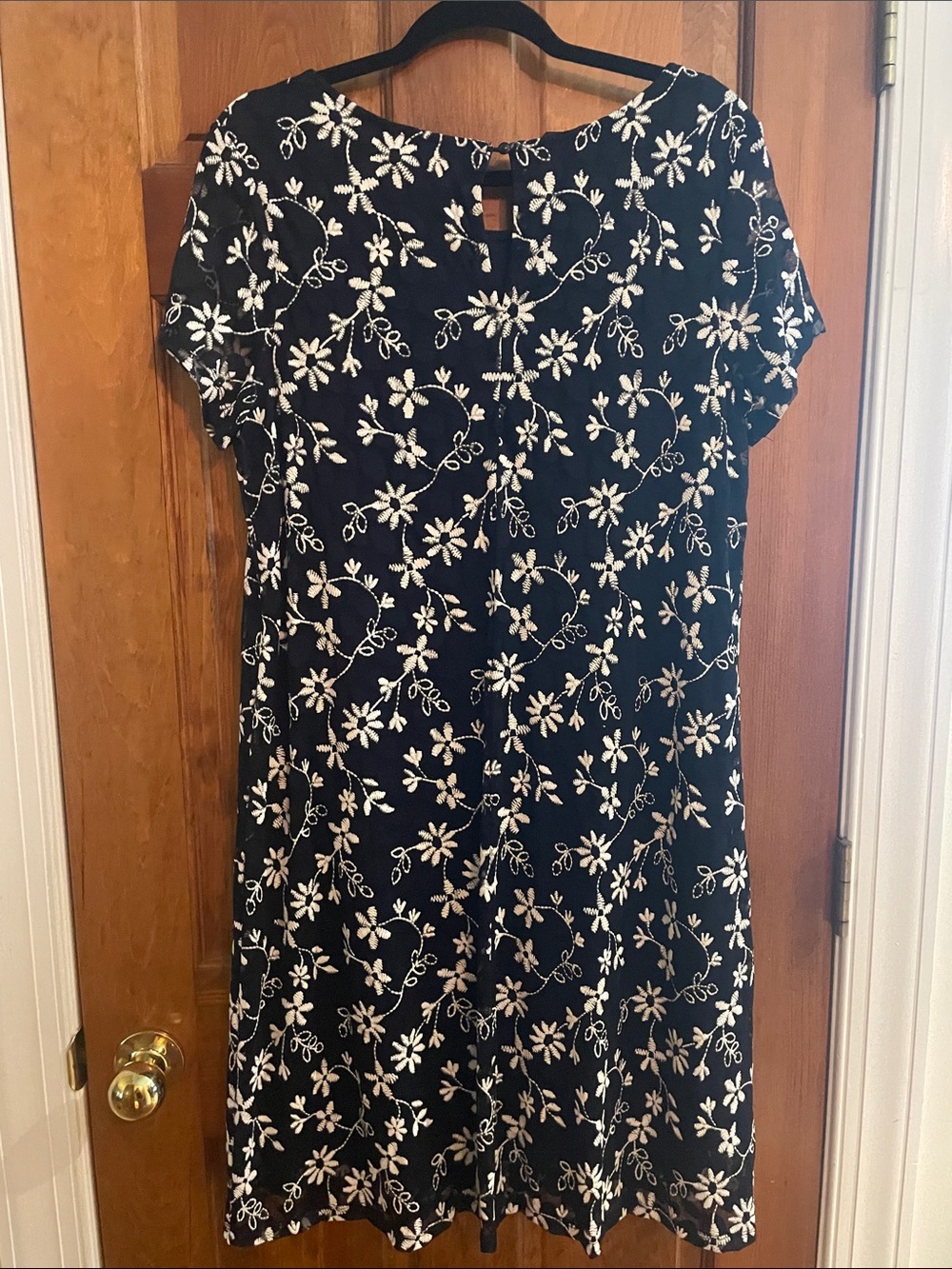 Candalite Women’s 1X Black & White Floral Print Dress - Picture 3 of 5